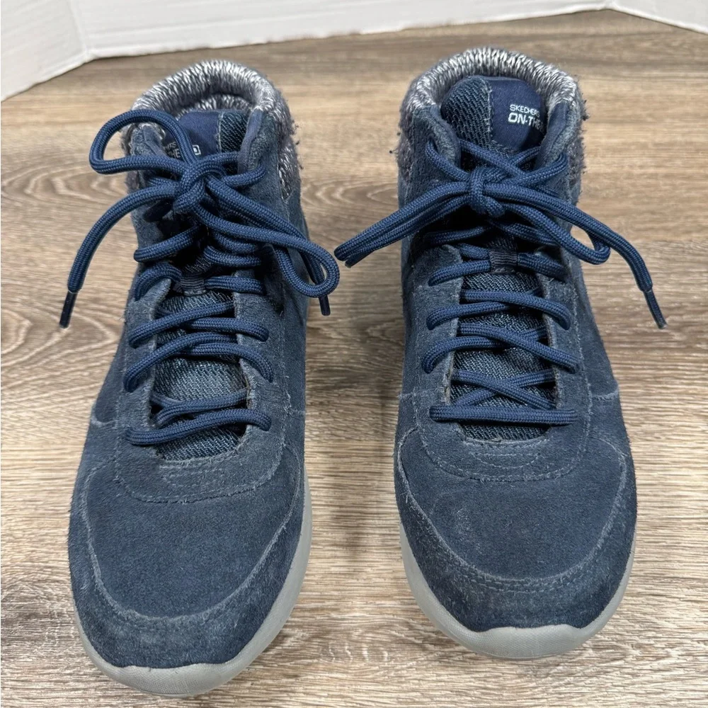 Skechers On The Go Shoes Womens 7.5 Navy Blue Suede Leather Boots Hi-Top Sneaker